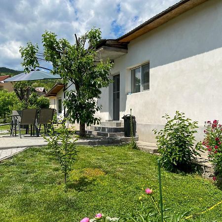 Casuta De Vacanta Villa Calimanesti Exterior photo